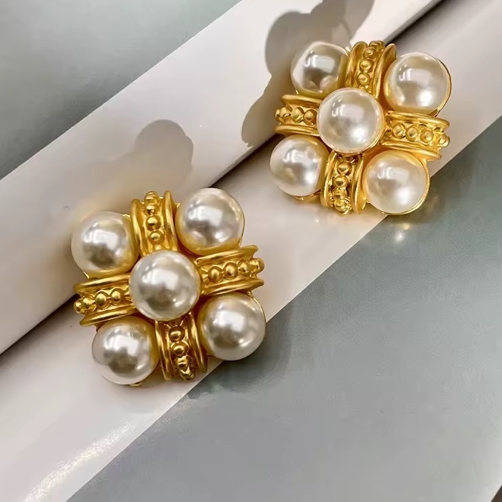 Vintage Elegant Pearl Gold Cluster Earrings